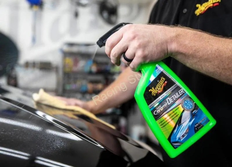 Meguiar's Hybrid Ceramic Detailer - hybridní keramický detailer pro odstranění lehkých nečistot a posílení ochrany 768 ml