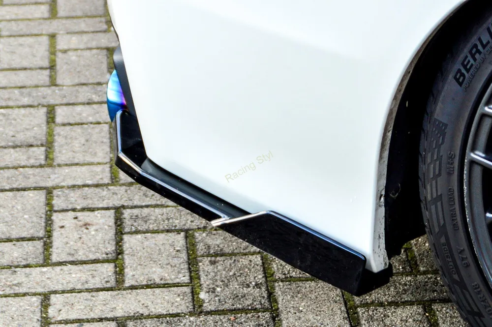 Subaru Impreza WRX STi boční spoilery na zadní nárazník IN Tuning Matt.