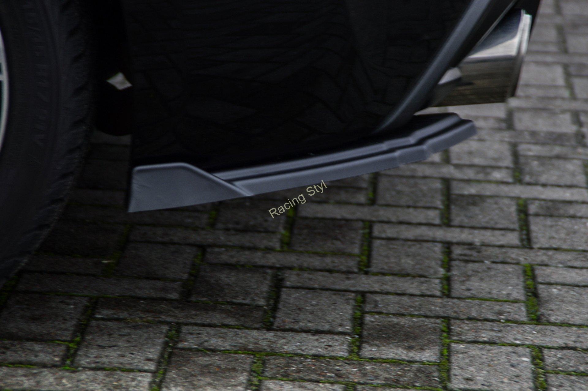 Toyota GT86 Facelift boční spoilery s křidélky na zadní nárazník Glossy Black IN Tuning Lesk.