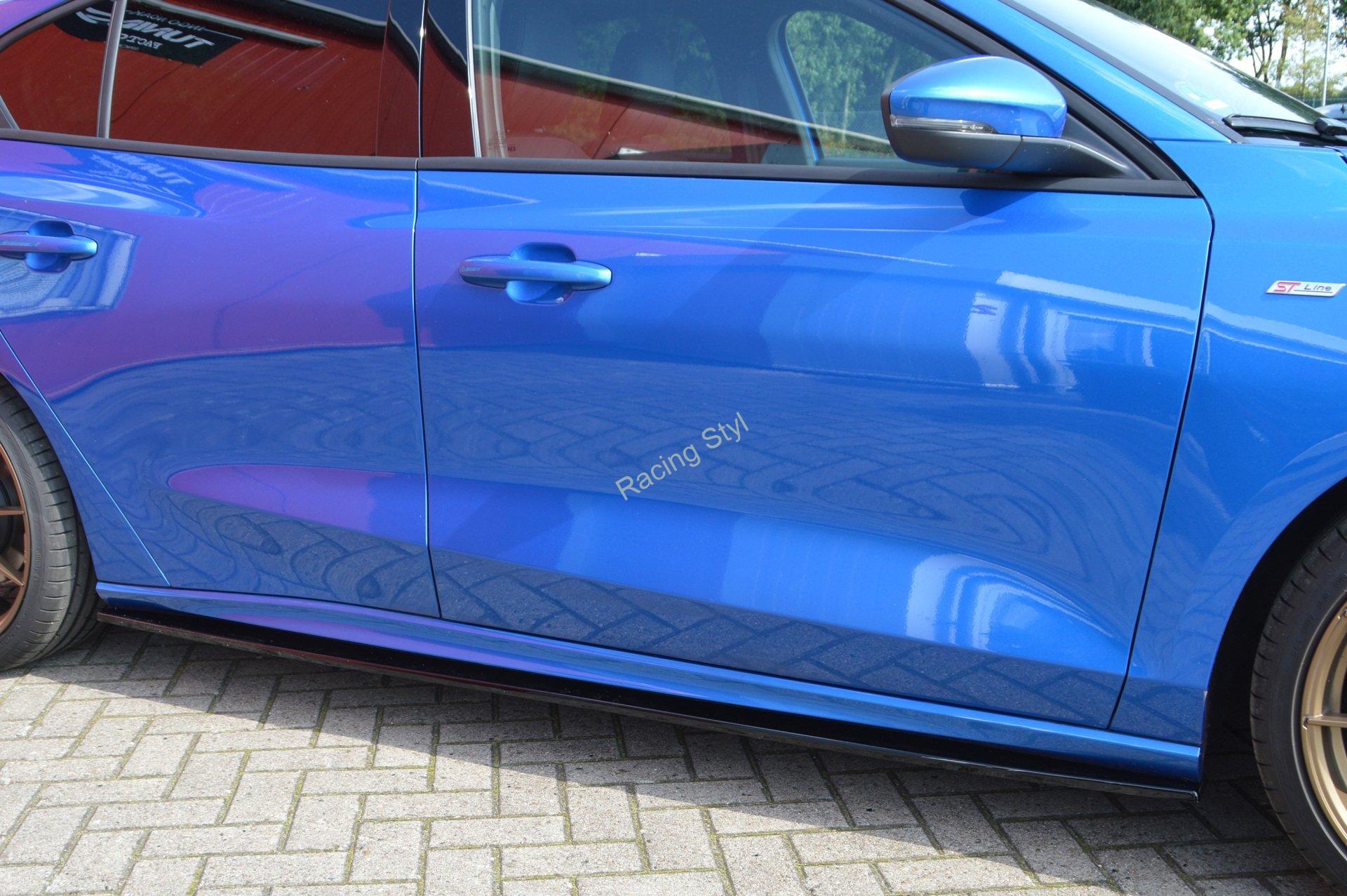 Ford Focus DEH ST-Line lišty pod boční prahy Glossy Black IN Tuning Lesk.