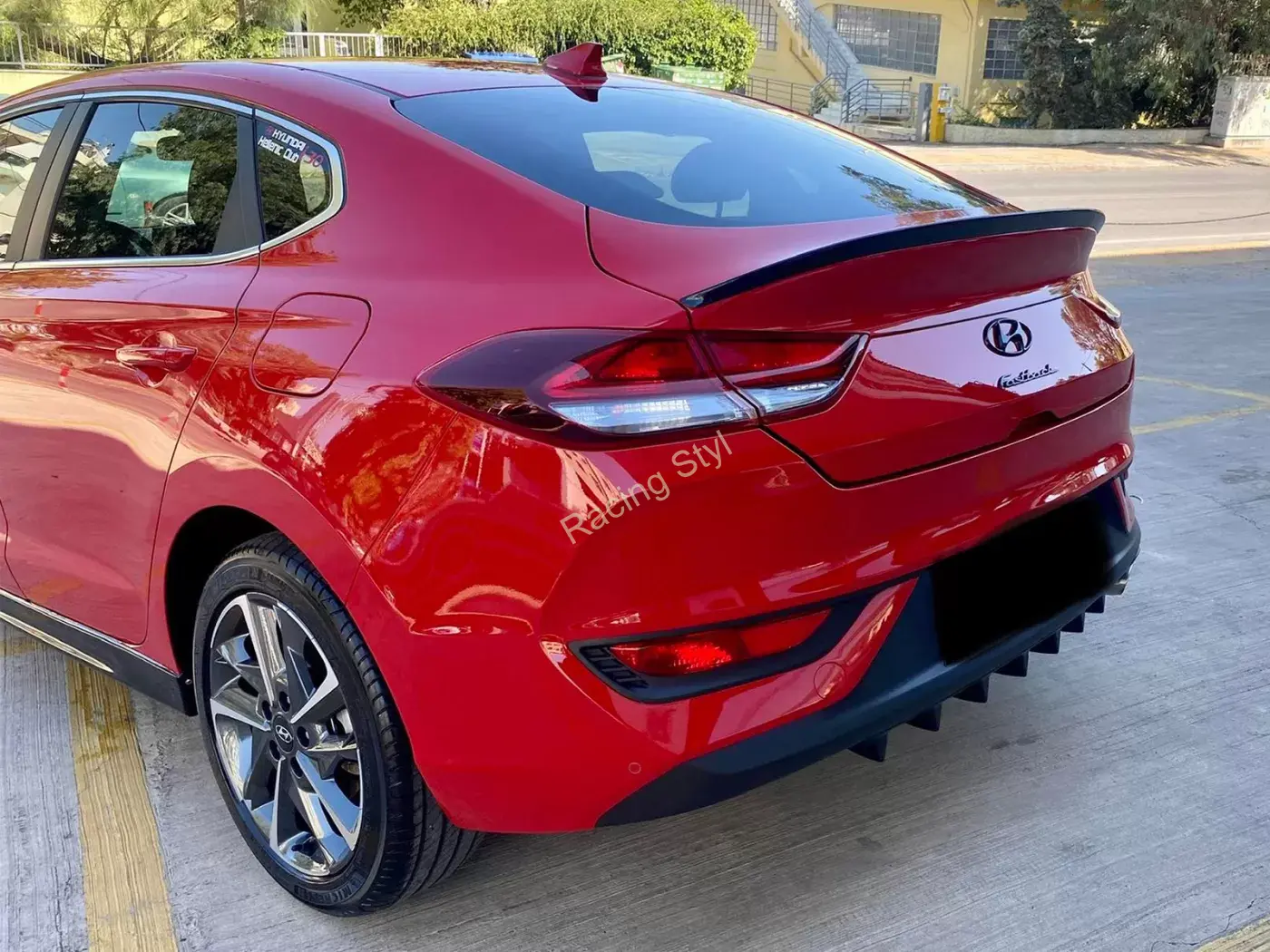 Hyundai i30 Fastback 2016- spoiler na víko kufru MD Design