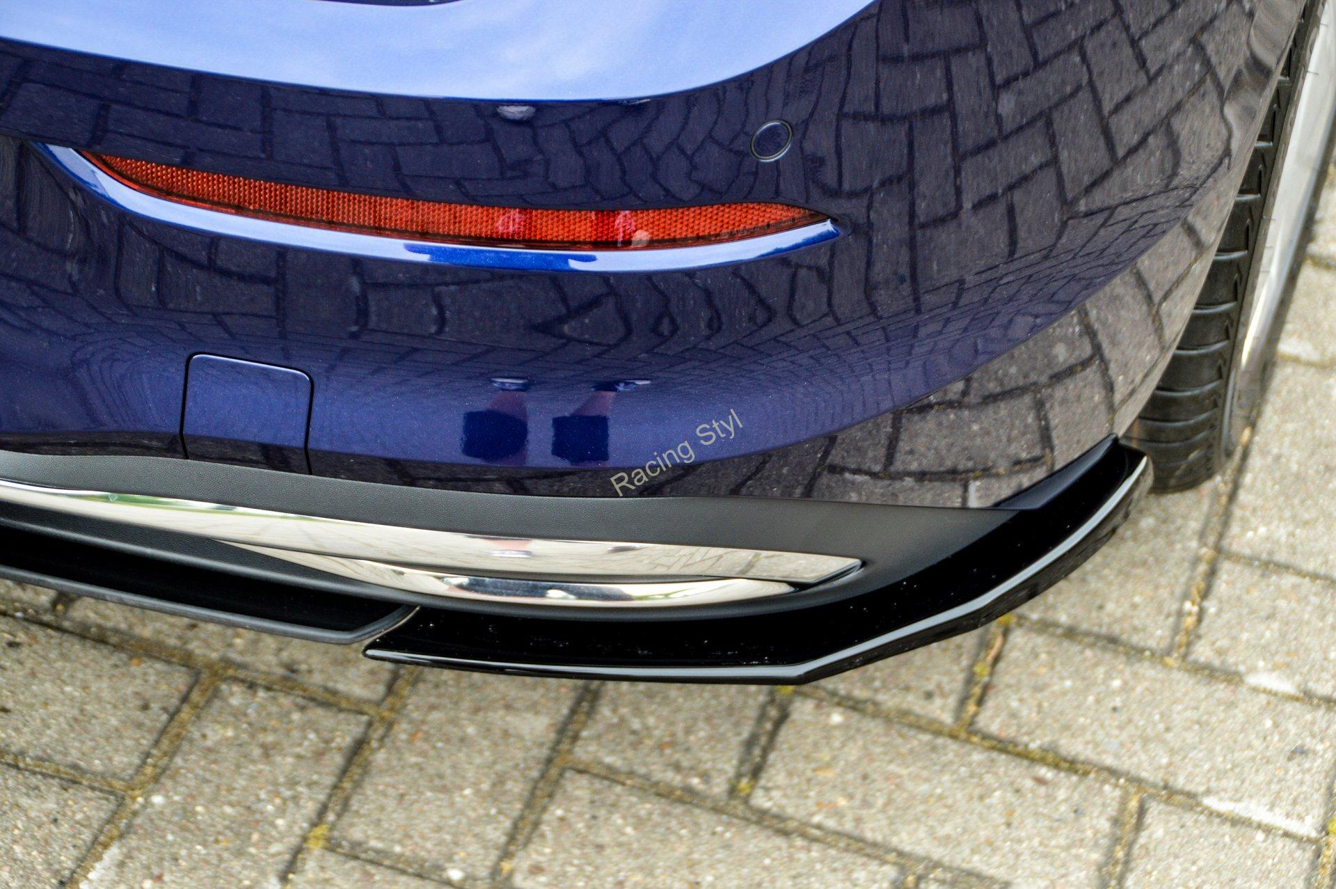 VW Golf 8 boční spoilery Glossy Black na zadní nárazník IN Tuning Lesk.