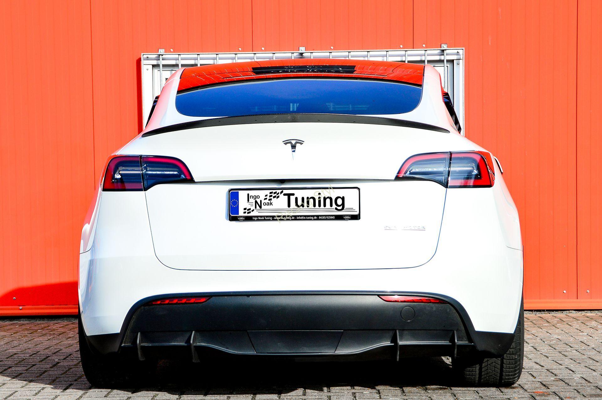 Tesla Model Y zadní lamely na originální difuzor IN Tuning
