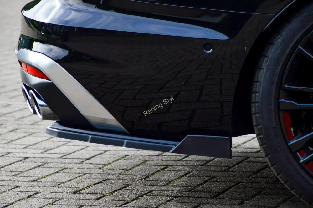 Audi S4 B9 Facelift boční spoilery na zadní nárazník s křidélky Glossy Black IN Tuning Lesk.