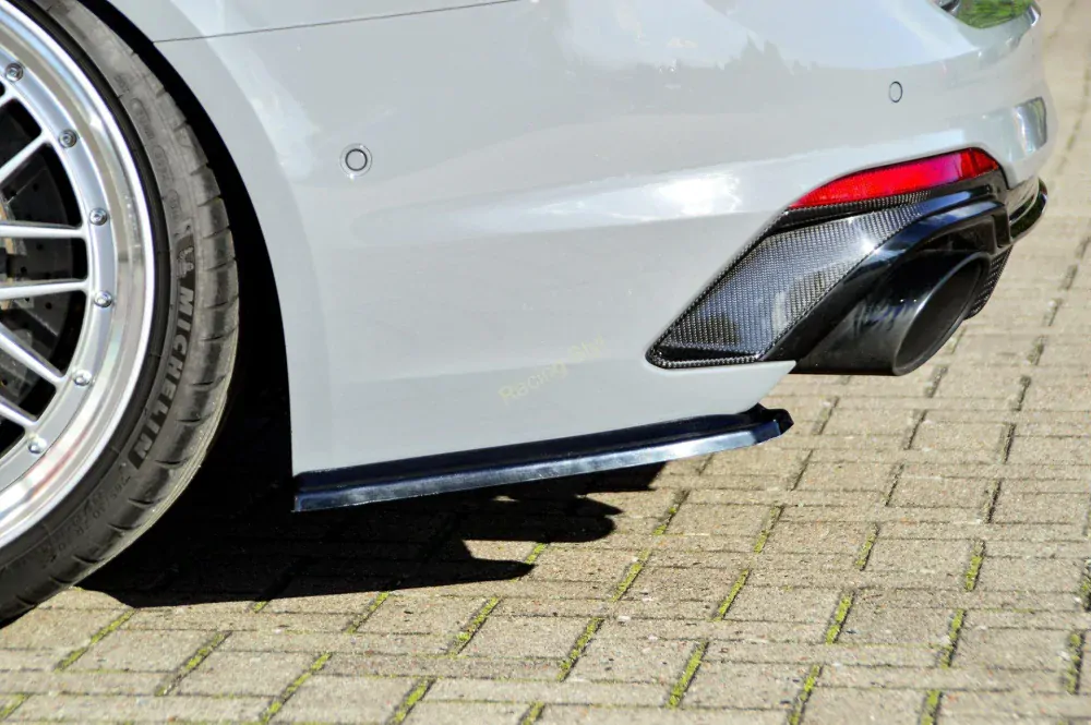 Audi RS4 B9 boční spoilery na zadní nárazník IN Tuning Matt.