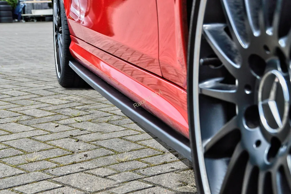 Mercedes Benz C63 AMG typ 204 nástavce pod boční prahy IN Tuning