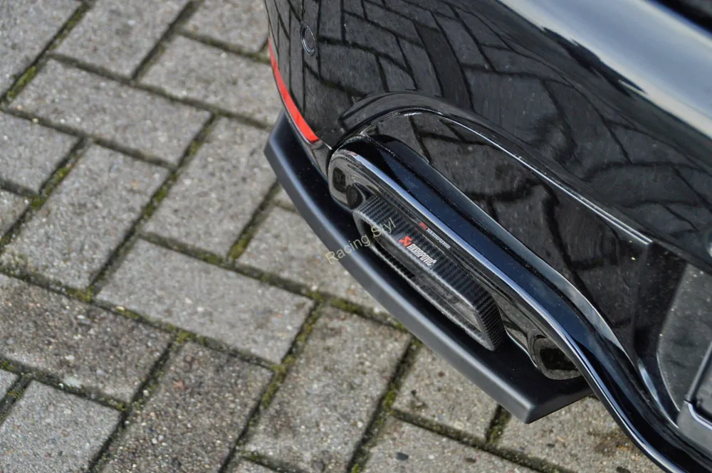 Renault Clio 4 RS boční spoilery na zadní nárazník IN Tuning Matt.