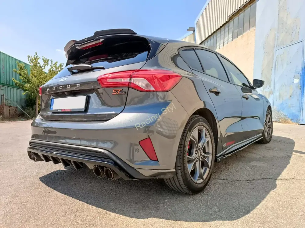 Ford Focus Mk4 ST-Line střešní spoiler Glossy Black MD Design Lesk.