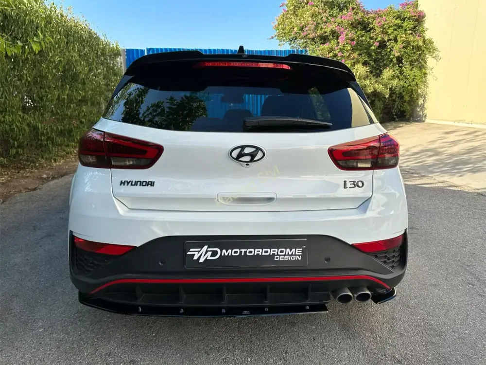 Hyundai i30 N-Line Facelift spoiler pod zadní nárazník Glossy Black MD Design Lesk.
