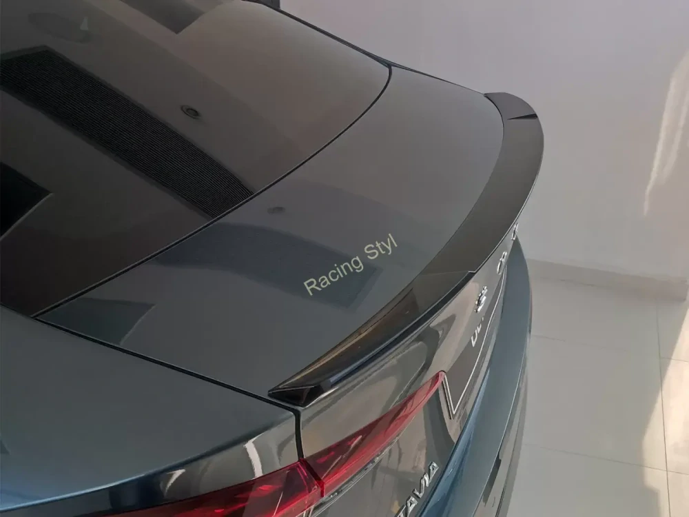 Škoda Octavia 4 spoiler na víko kufru RS Look MD Design