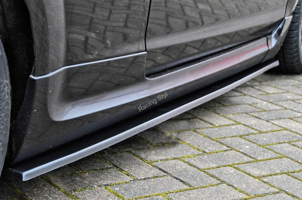 Ford Focus ST DA3 MK2 nástavce pod boční prahy IN Tuning Matt.