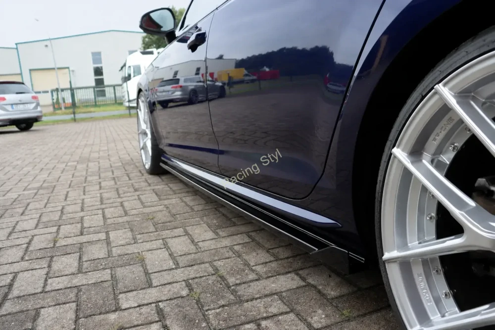 Audi A4 B9 S-Line Facelift Competition boční prahy s křidélkem IN Tuning