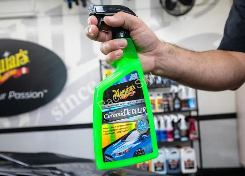 Meguiar's Hybrid Ceramic Detailer - hybridní keramický detailer pro odstranění lehkých nečistot a posílení ochrany 768 ml