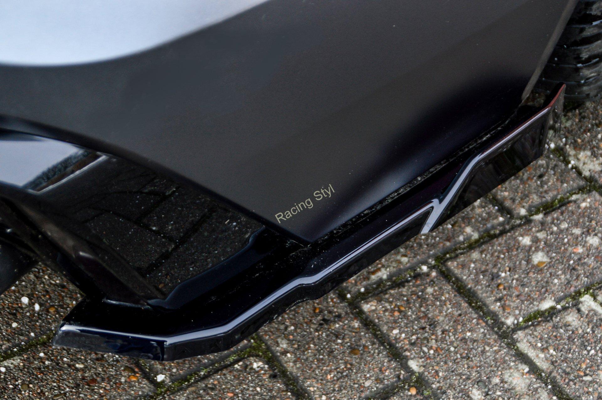 Audi RS6 C8 boční spoilery na zadní nárazník s křidélky IN Tuning Matt.