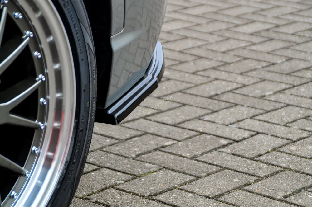 Ford Kuga 3 DFK ST-Line boční spoilery Glossy Black na zadní nárazník IN Tuning Lesk.