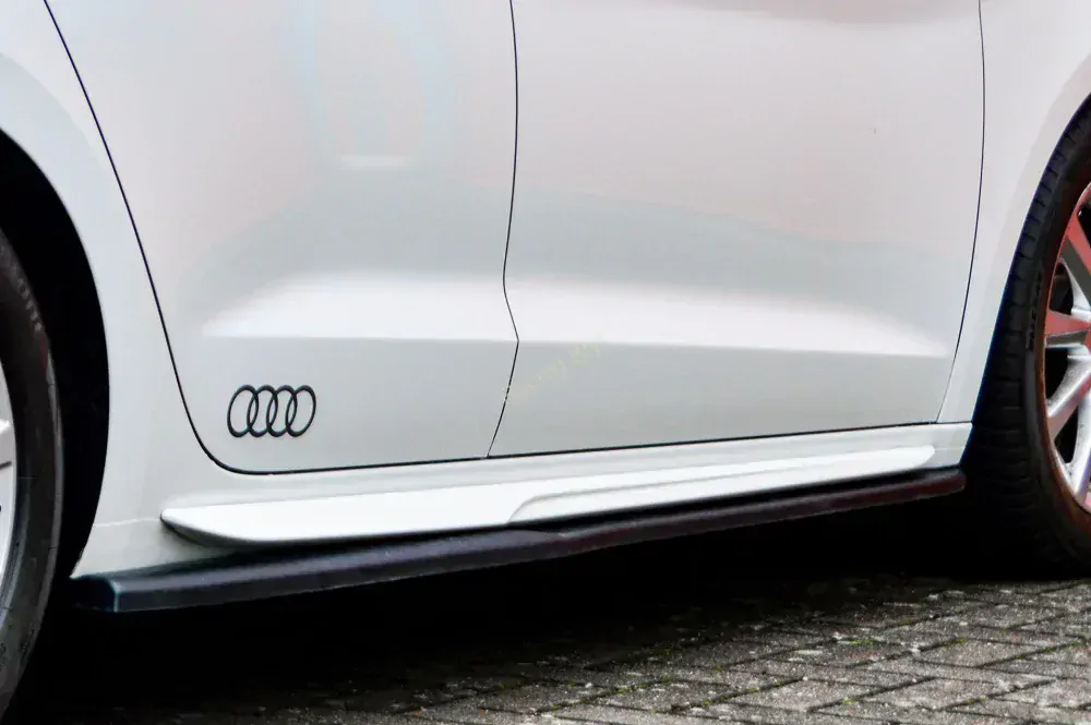 Audi A1 GB Sportback S-Line nástavce pod boční prahy Glossy Black IN Tuning Lesk.