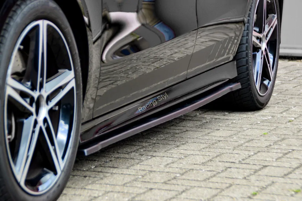 Mercedes Benz CLA X118/C118 AMG-Line nástavce pod boční prahy Glossy Black IN Tuning Lesk.