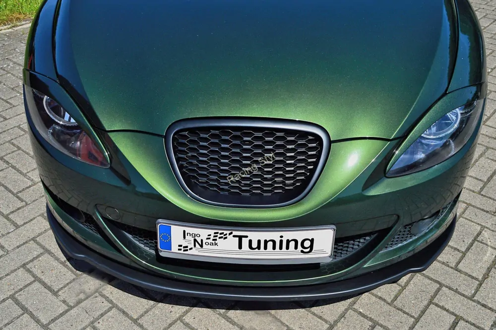 Seat Leon 1P přední spoiler lipa Glossy Black IN Tuning Lesk.