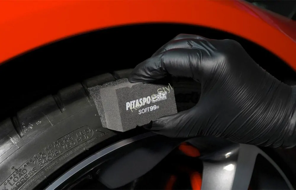 Soft99 Pitasupo Tyre Dressing Sponge aplikátor na pneumatiky