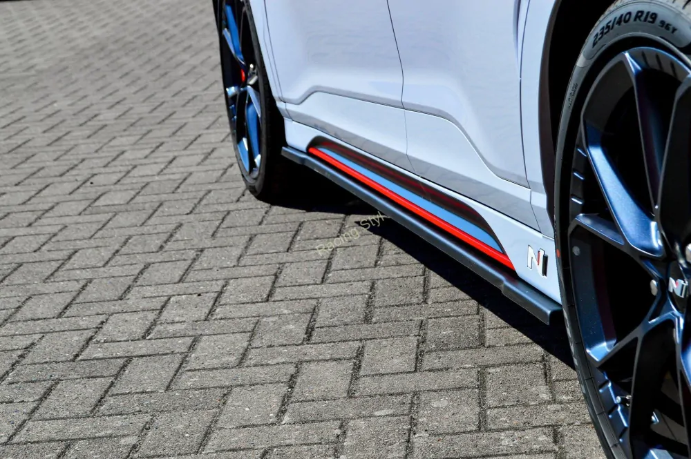 Hyundai Kona N/ N-Line nástavce pod boční prahy IN Tuning