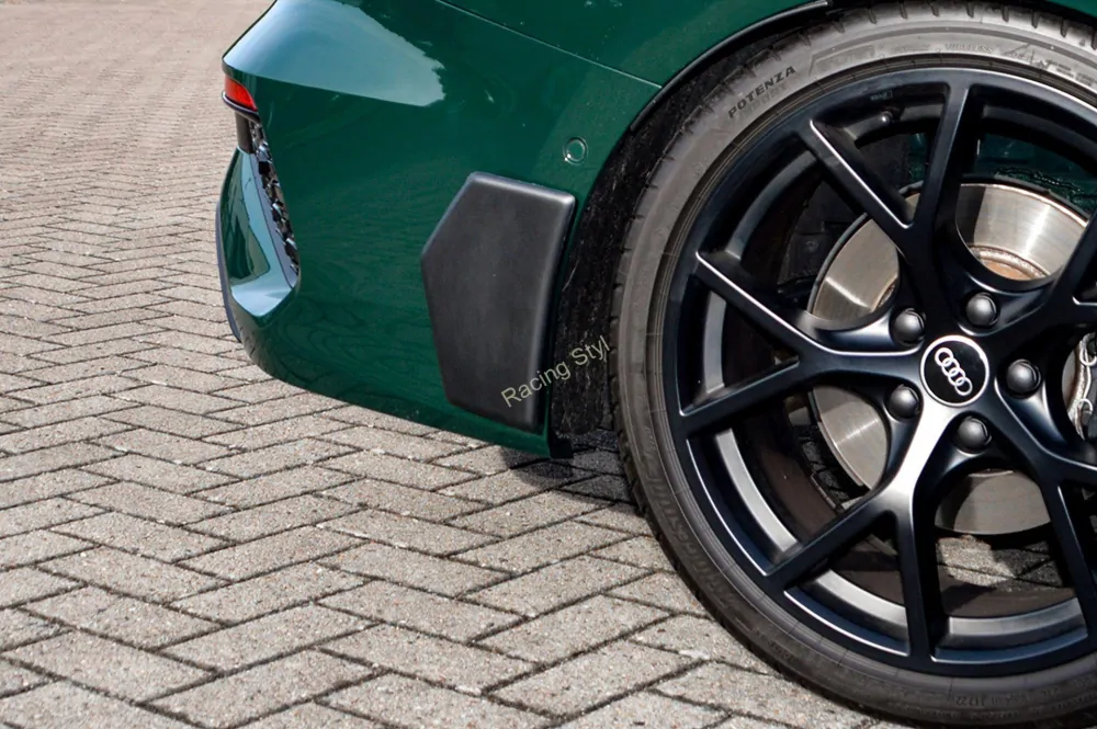 Audi RS3 8Y Sedan boční spoilery na zadní nárazník IN Tuning Matt.