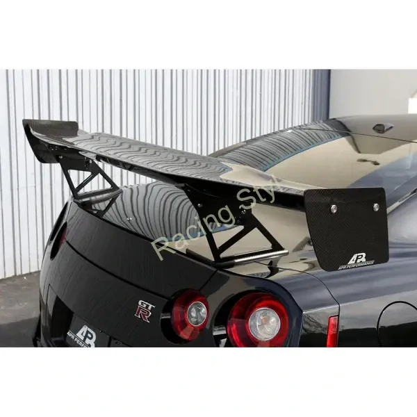 Nissan GTR R35 nastavitelné carbonové křídlo 74" APR