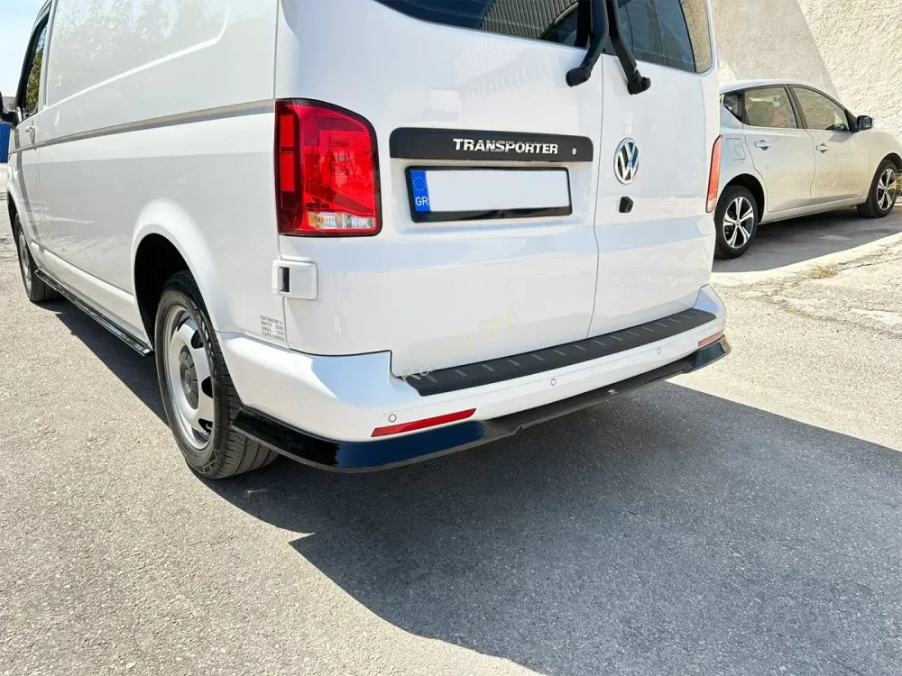 VW T6.1 Long spoiler na zadní nárazník Glossy Black MD Design Lesk.