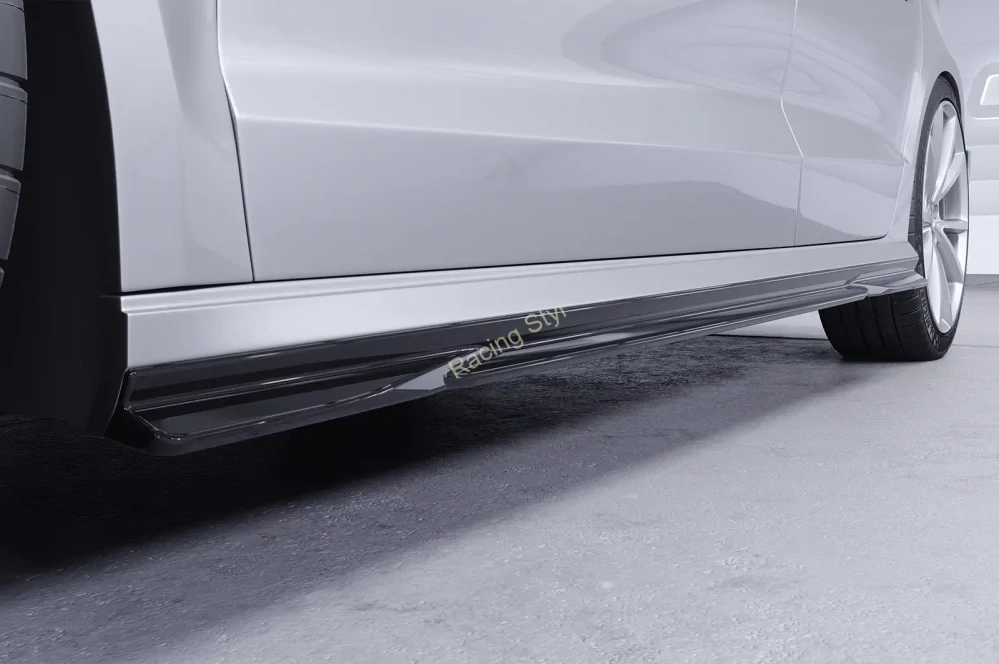 Audi A3 8V Sedan nástavce na boční prahy Glossy Black CSR Lesk.