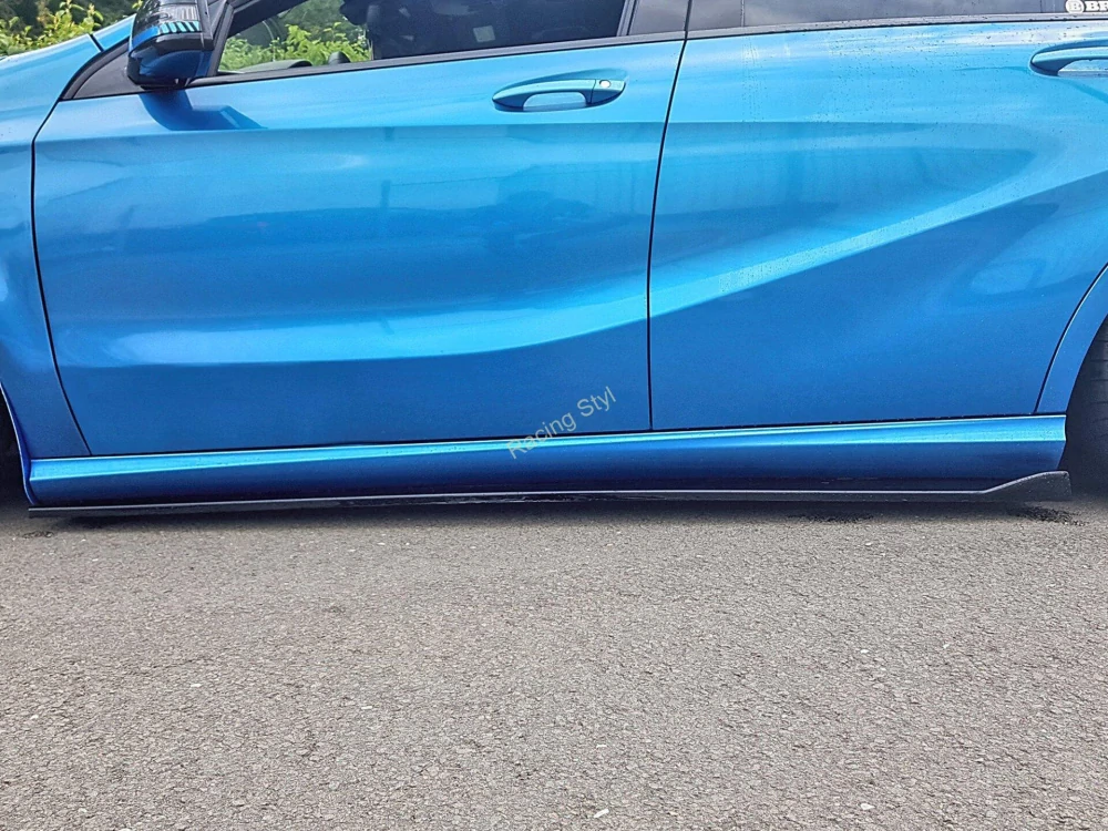 Seat Leon 5F nástavce pod boční prahy IN Tuning Matt.