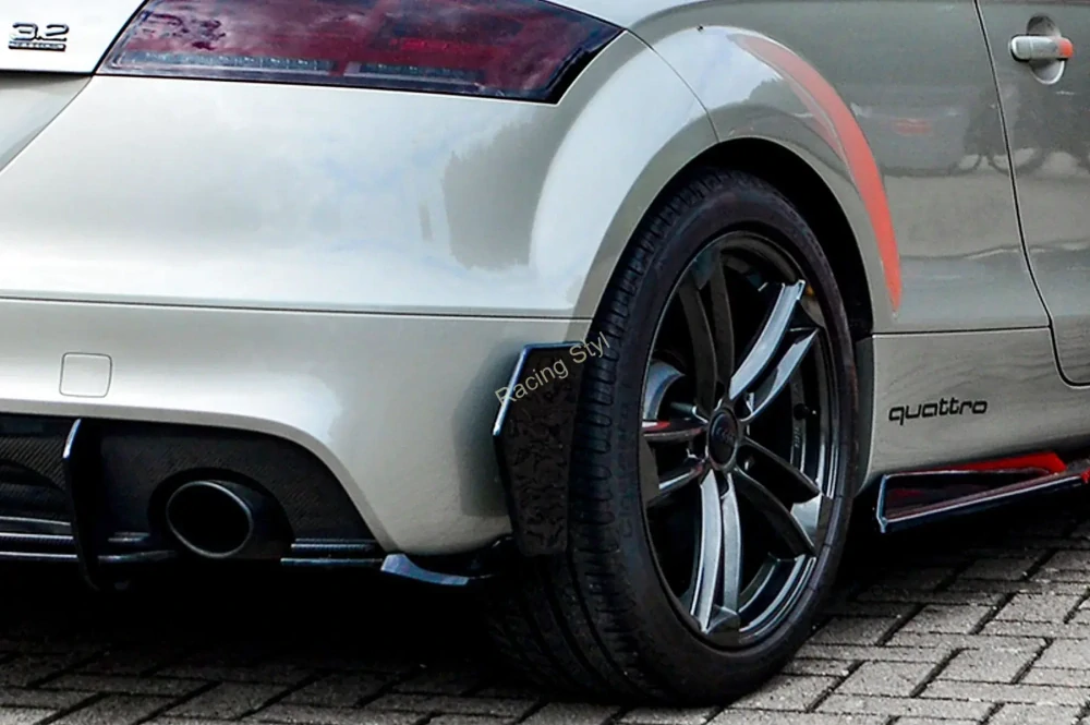 Audi TT 8J S-Line Competition zadní boční panely Glossy Black IN Tuning Lesk