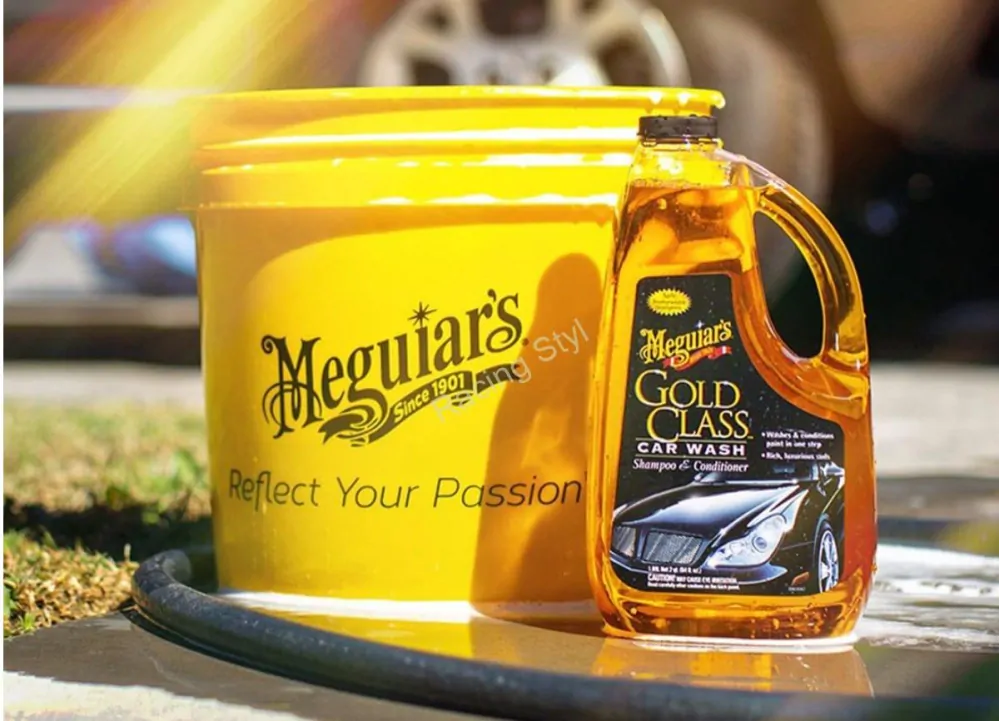 Meguiar's Gold Class Car Wash Shampoo & Conditioner - extra hustý autošampon s kondicionéry 473 ml