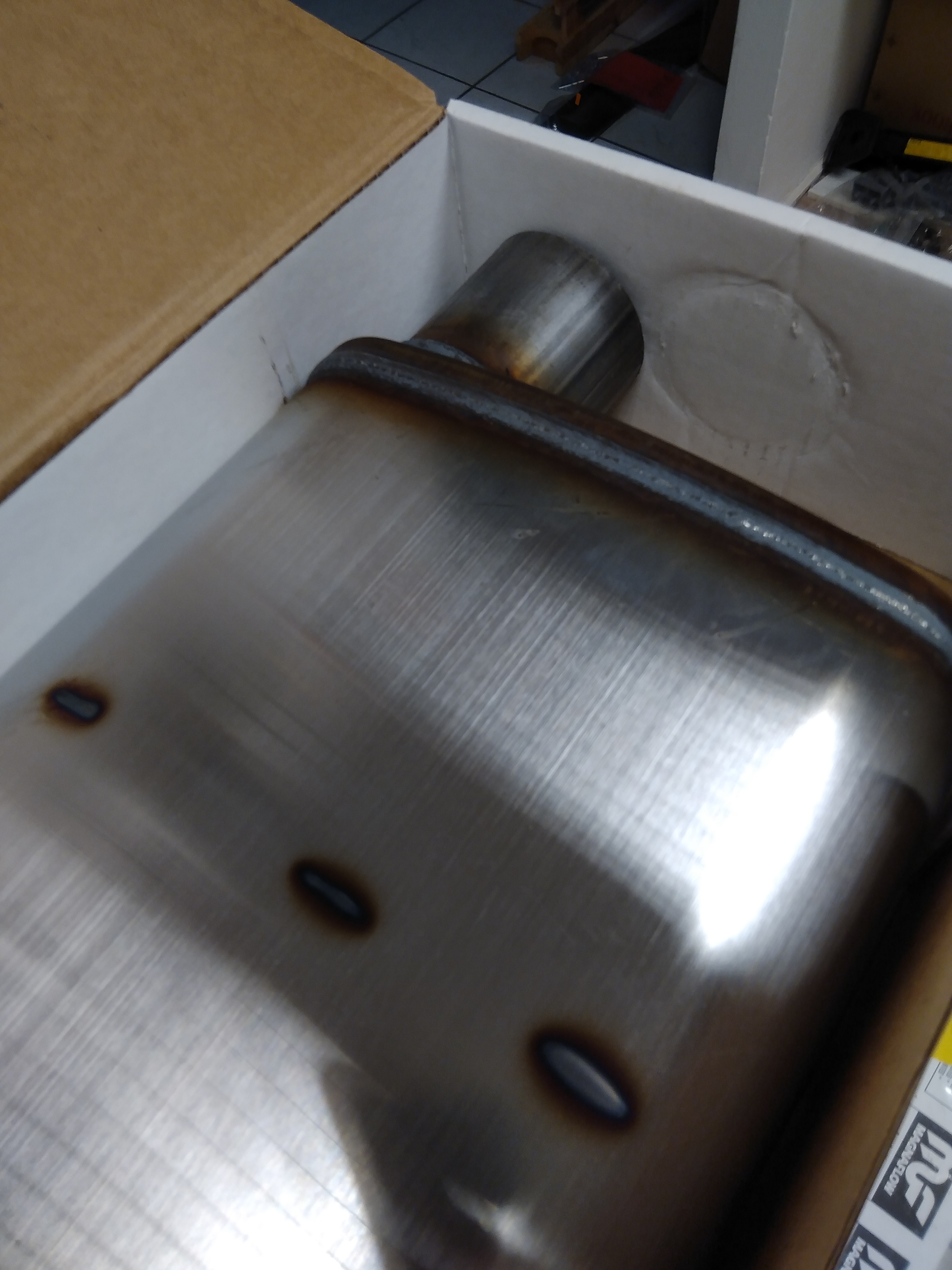 MagnaFlow 13256 XL tlumič výfuku 63mm