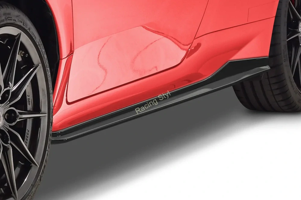 Toyota GR Yaris XP21 boční prahy Glossy Black CSR Lesk