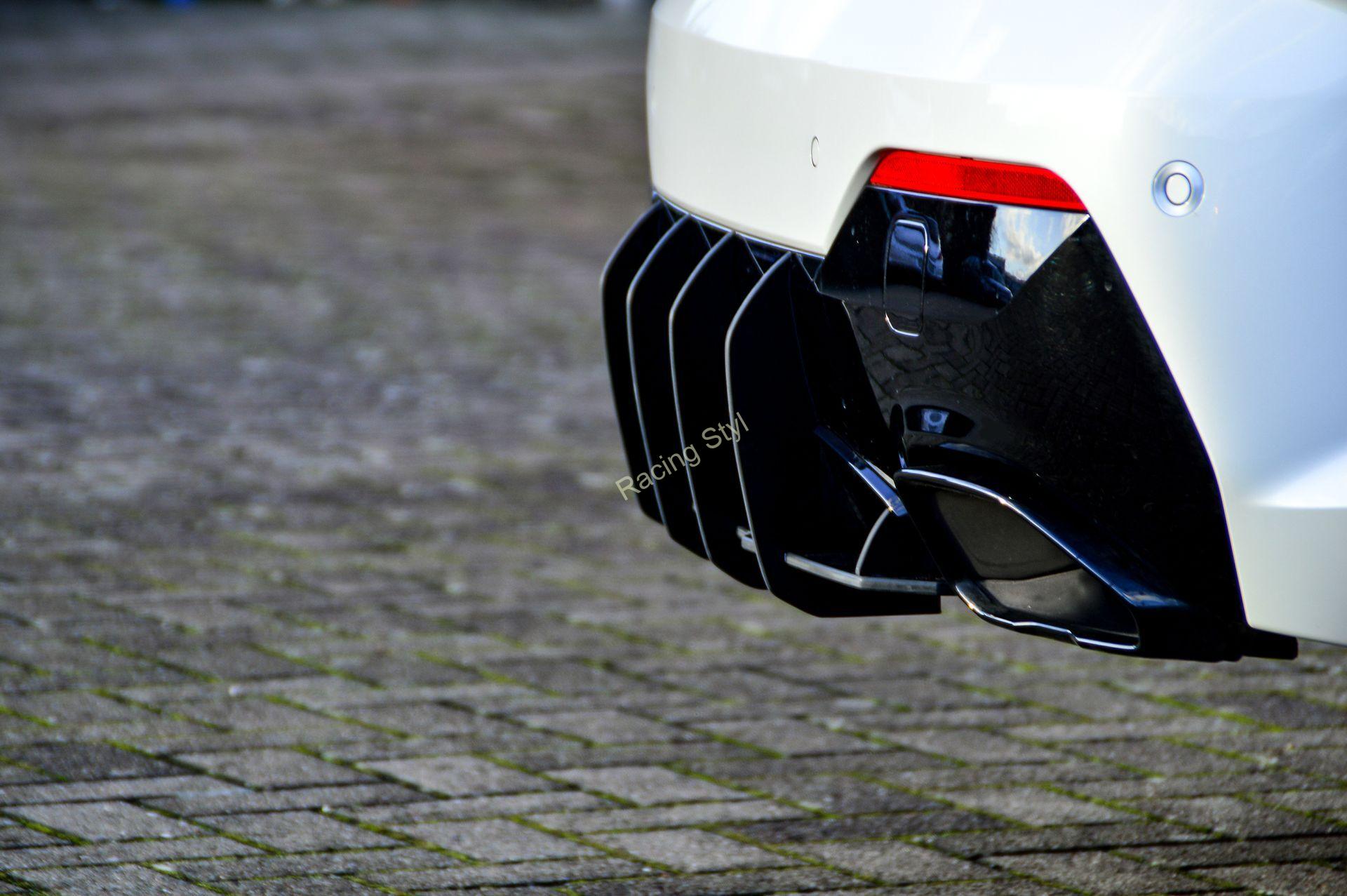 BMW 4 M440i/M440d G22/G23 spoiler na zadní nárazník difuzor IN Tuning