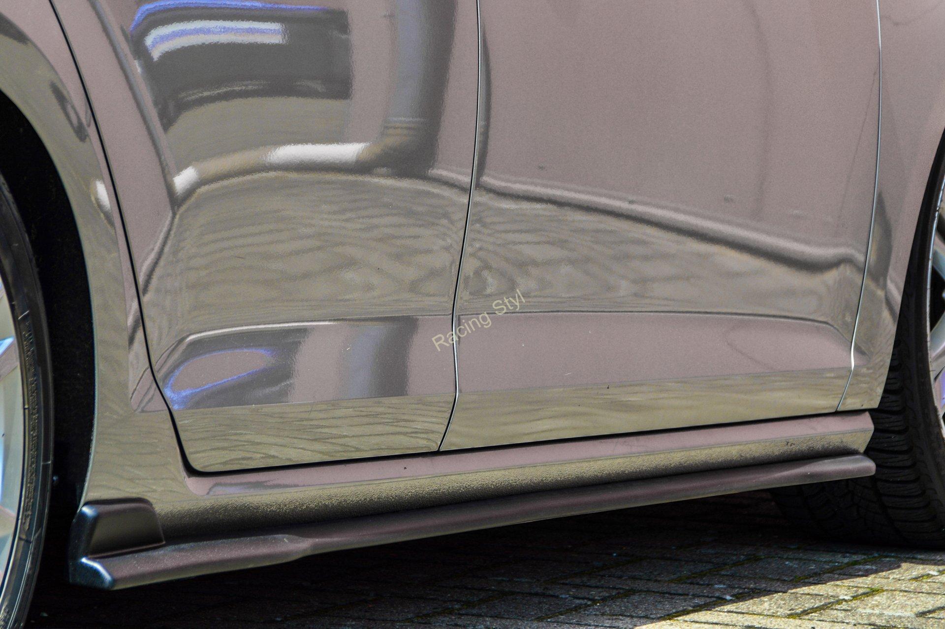 VW Golf 7 Standard spoilery na boční prahy s křidélky vzadu IN Tuning Matt.