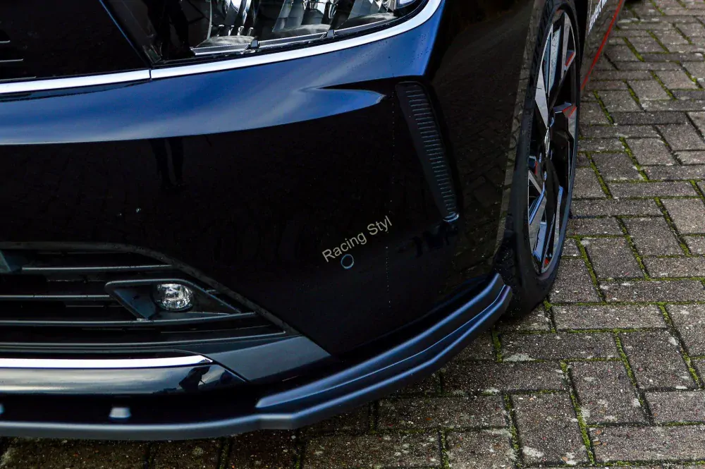 Opel Astra L přední spoiler lipa Glossy Black IN Tuning Lesk.