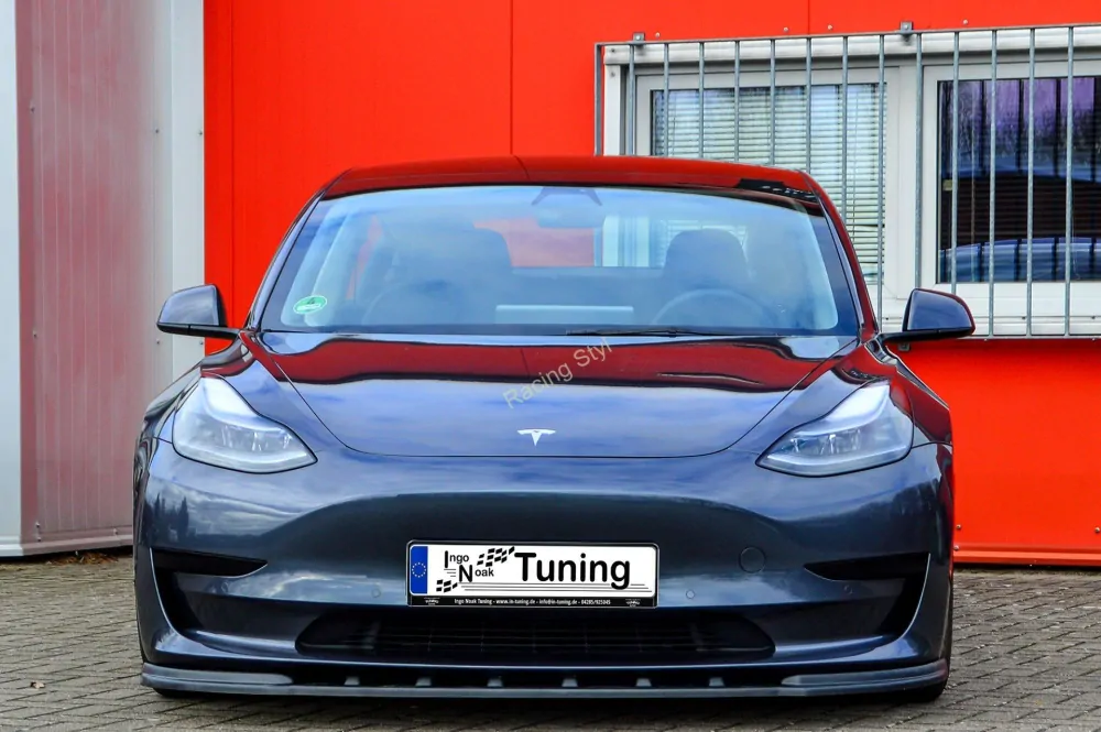 Tesla Model 3 přední spoiler lipa IN Tuning Matt.