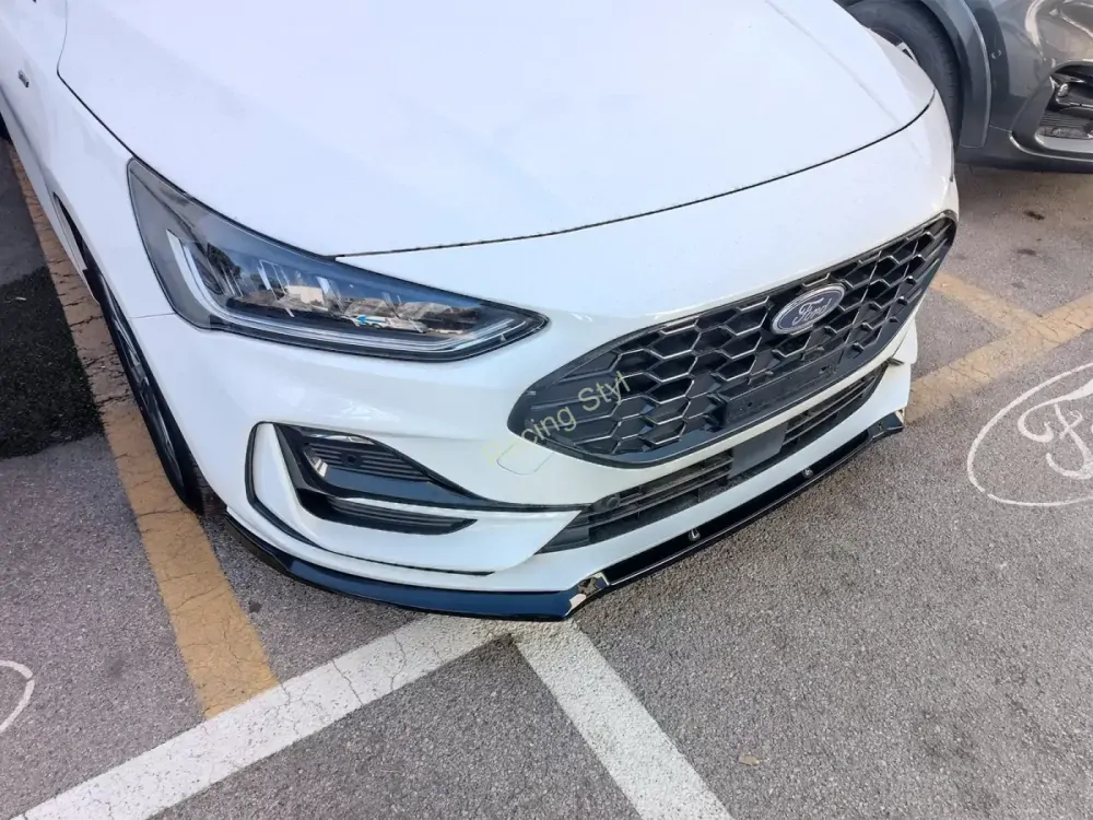 Ford Focus Mk4 Facelift ST/ ST-Line přední spoiler lipa Glossy Black MD Design Lesk.