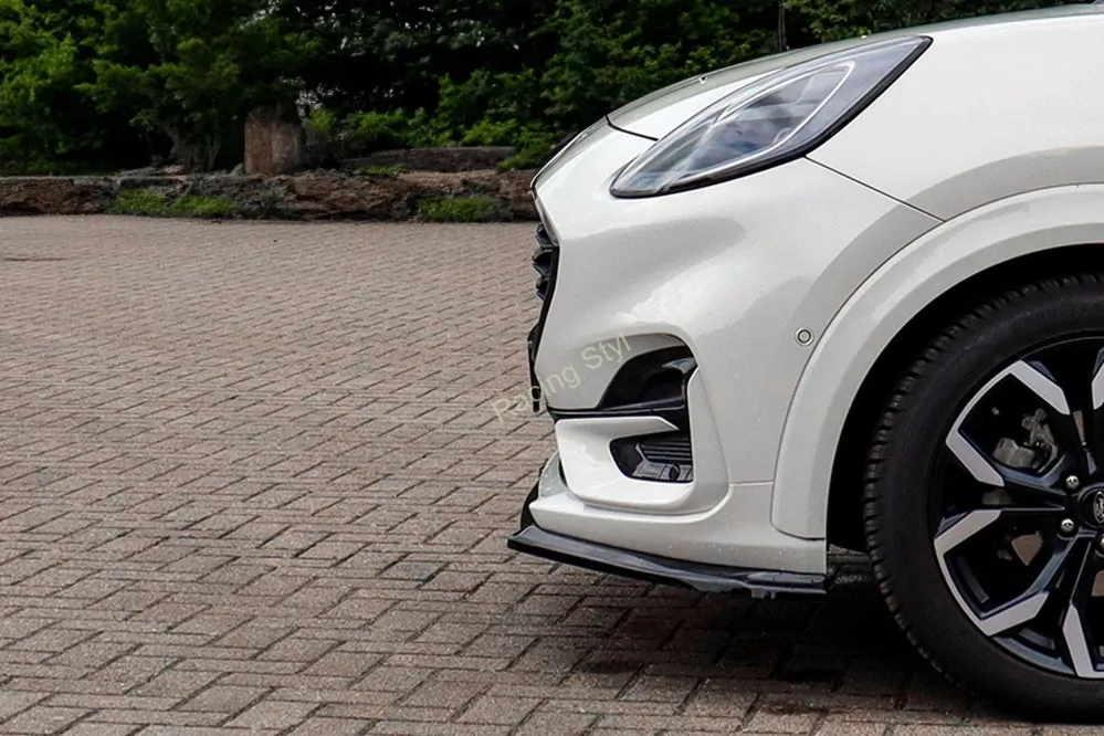 Ford Puma JSK ST-Line přední spoiler lip Glossy Black IN Tuning Lesk.
