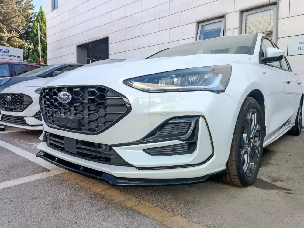 Ford Focus Mk4 Facelift ST/ ST-Line přední spoiler lipa Glossy Black MD Design Lesk.