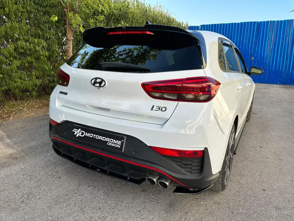 Hyundai i30 N-Line Facelift spoiler pod zadní nárazník Glossy Black MD Design Lesk.