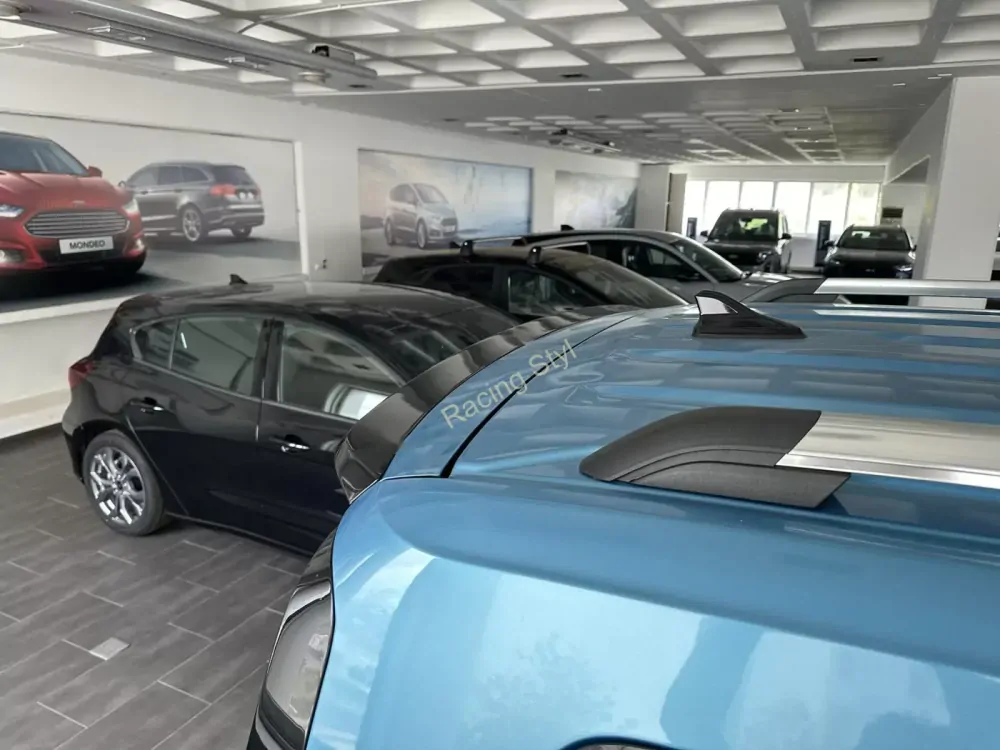 Ford Tourneo Connect 2022-/ VW Caddy 2021- střešní spoiler MD Design