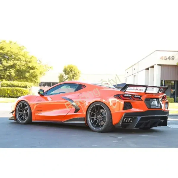 Chevrolet Corvette C8 Carbonové zadní křídlo APR