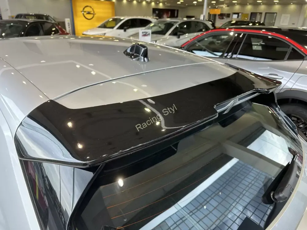 Opel Astra L střešní spoiler křídlo MD Design