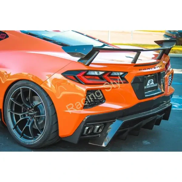 Chevrolet Corvette C8 Carbonové zadní křídlo APR