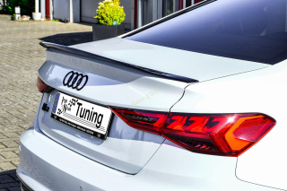 Audi A3 8Y S-Line S3 Sedan spoiler na víko kufru Glossy Black IN Tuning Lesk.