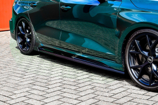 Audi RS3 8Y nástavce pod boční prahy s křidélky vzadu IN Tuning Matt.