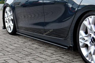 Kia Ceed CD nástavce na boční prahy s křidélky IN Tuning