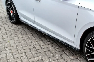 Škoda Octavia RS NX boční prahové lišty IN Tuning
