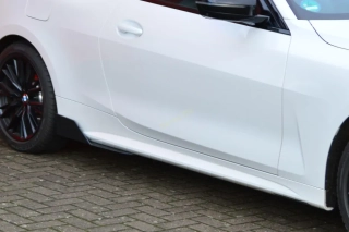 BMW 4 G22/ G23 M440i/ M440d křídla na boční prahy IN Tuning